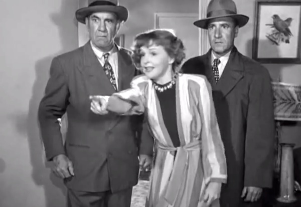 Nanette Bordeaux with her fellow crooks in "Slaphappy Sleuths"